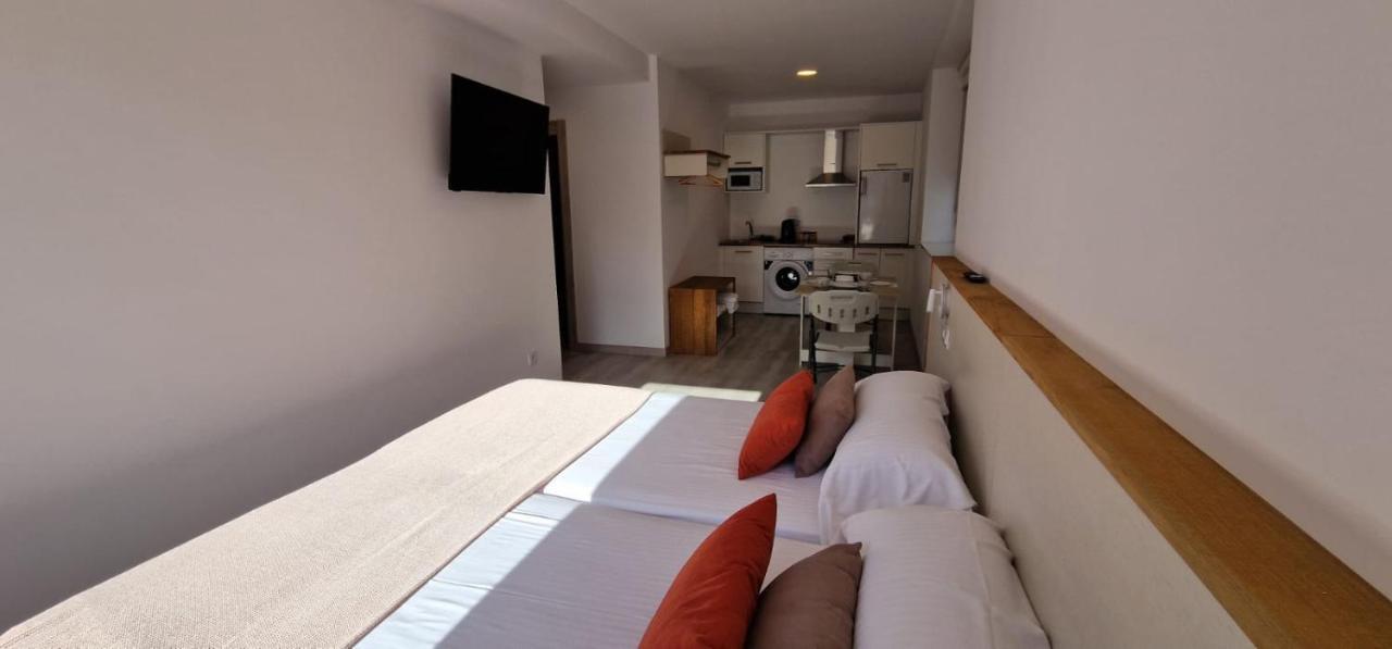 Estudios En Plaza Cabo Da Vila Centro Muxia Eksteriør bilde